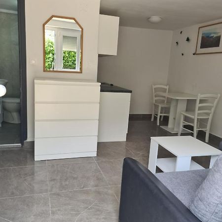 Marton Apartment Veglia Exterior foto